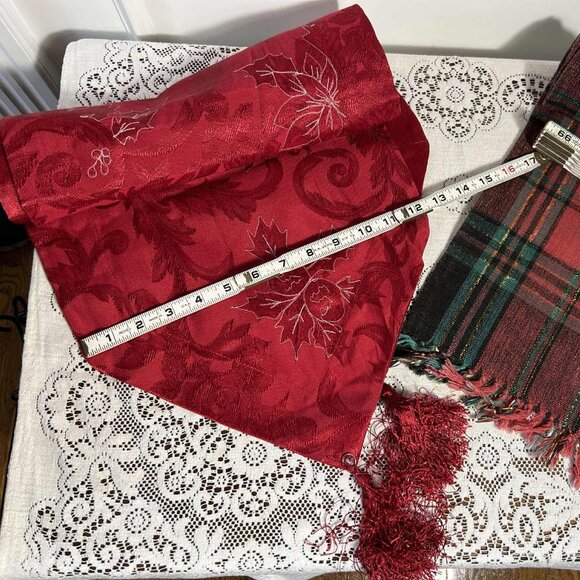 Christmas Table Runner pair - Picture 7 of 8